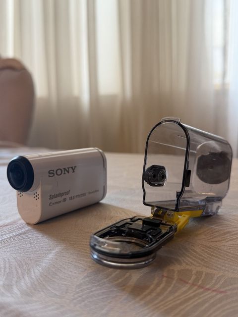 Videokamera Sony Action Cam HDR-AS100V — Bakı