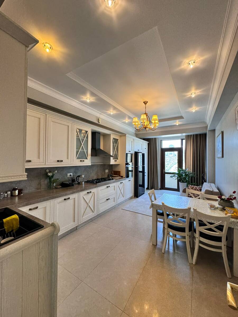 3-otaqlı yeni tikili, Salatın Əsgərova küç., 175 m² — Mənzil, Bakı (2)
