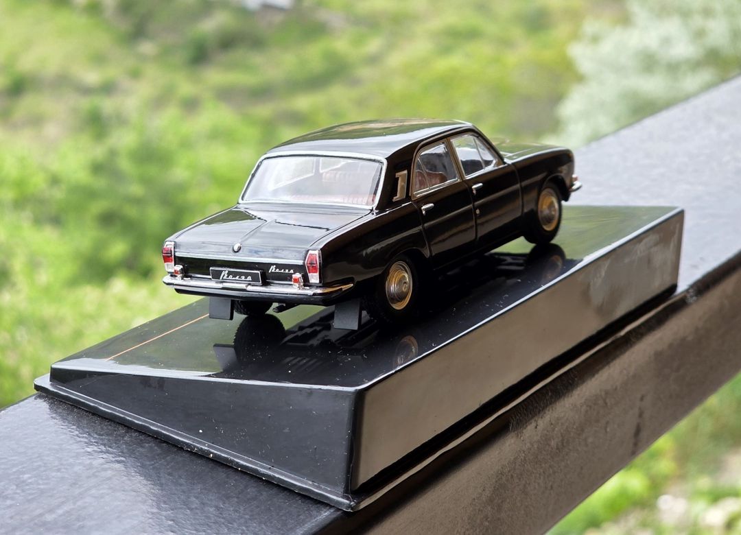 Volga GAZ 24 IXO 1/43 modeli — Kolleksiyalar, Bakı (4)