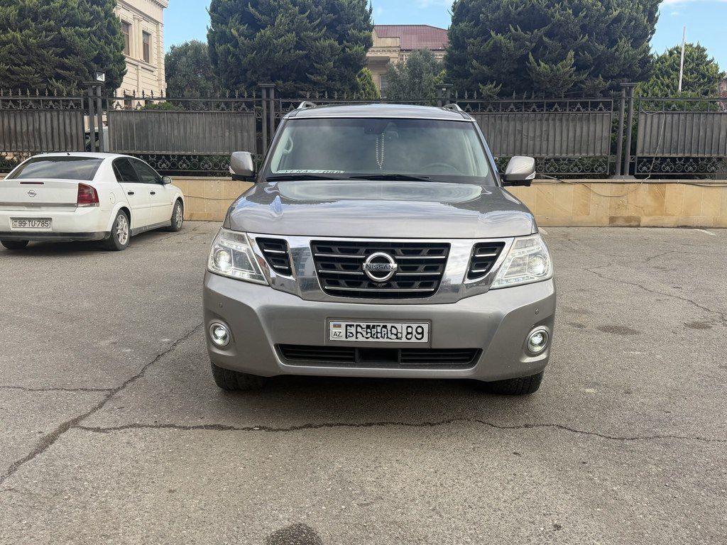 Nissan Patrol, 5.6 L, 2010 il, 238 770 km 99-TU-785 — Avtomobillər, Bakı (2)