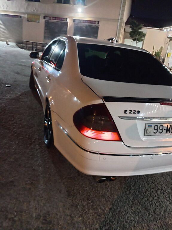 Mercedes E 220, 2.2 L, 2006 il, 685 200 km 99-MU-114 — Avtomobillər, Bakı (8)