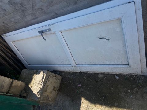 Plastik qapı — Bakı