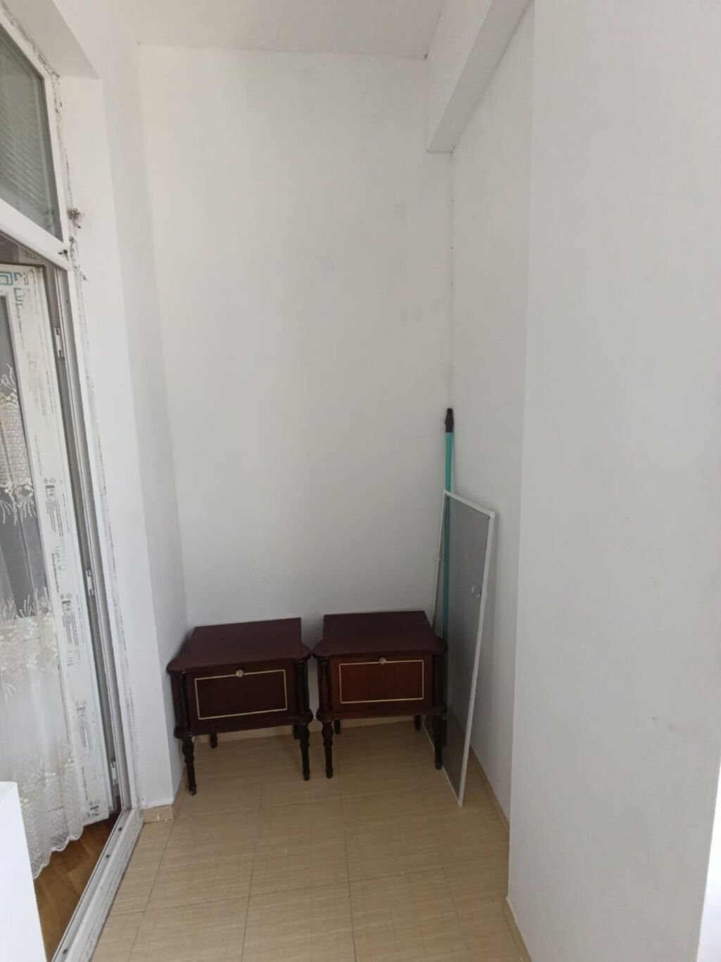 Caspian Plazaya yaxın ərazidə, köhnə 6-cı paralel küçəsində ev kirayə — Mənzil, Bakı (2)