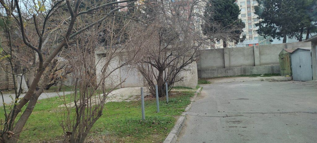 Qaraj, Binəqədi r — Garaj, Bakı (2)