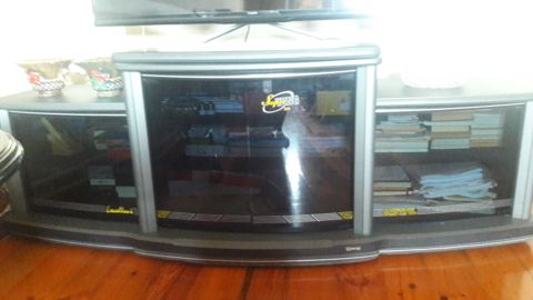 Televizor altlığı — Bakı