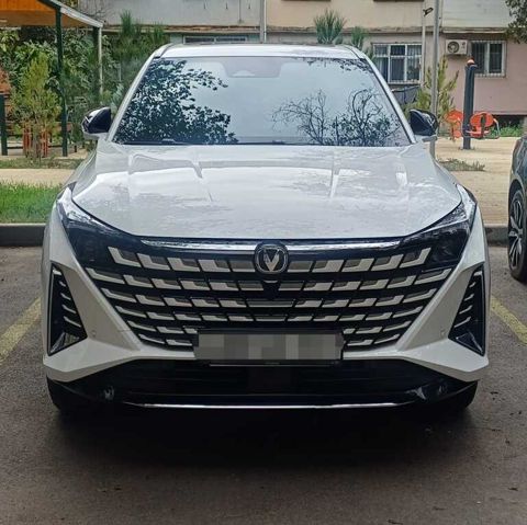Changan Uni-Z, 1.5 L, 18.4 kWh, 2025 il, 11 800 km — Bakı