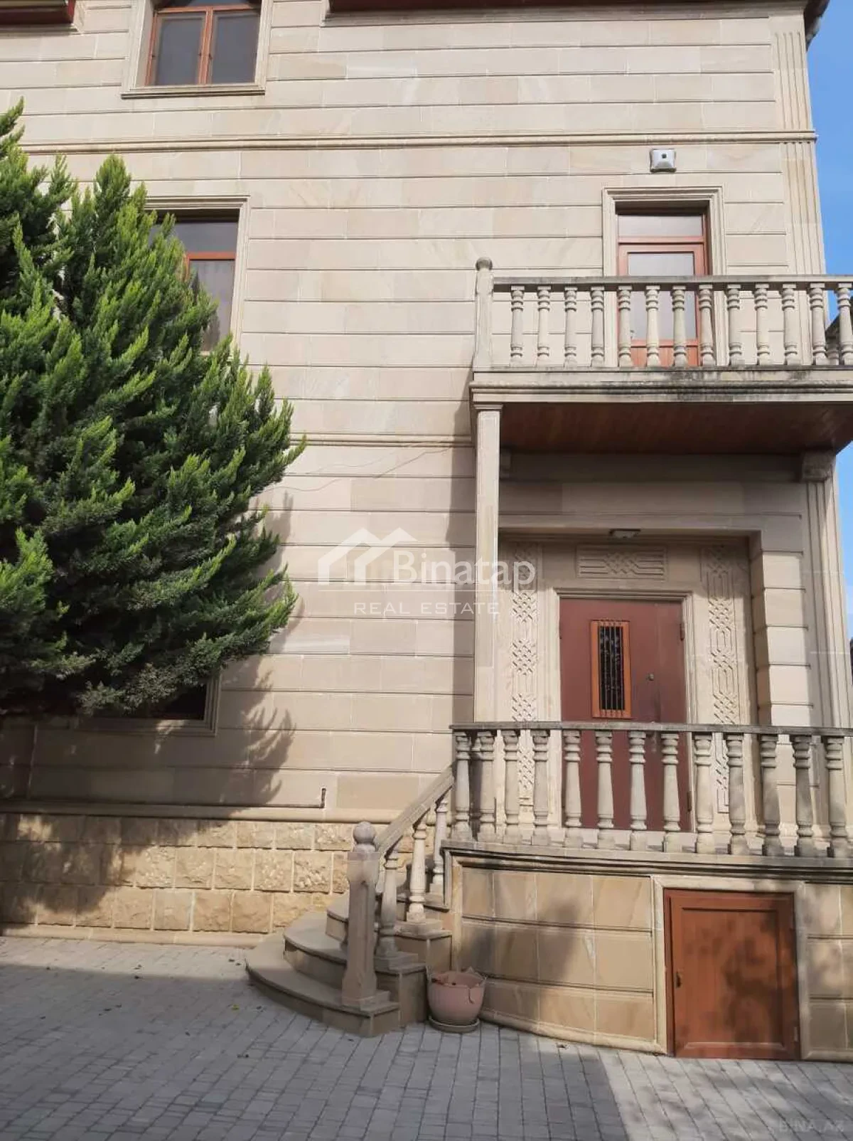 Satılır 5 otaqlı həyət evi / bağ evi 375 m², Badamdar qəsəbəsi, Səbail rayonu — Ev, villa, Bakı (2)