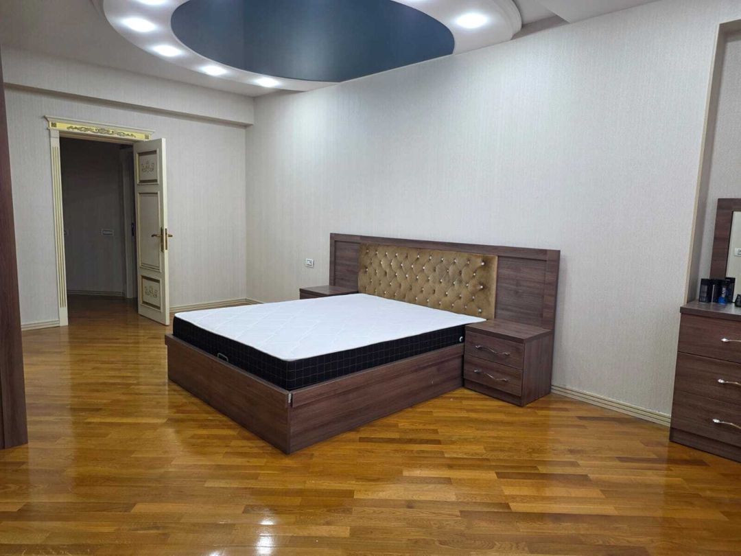 İcarəyə verilir 4 otaqlı yeni tikili 210 m² — Mənzil, Bakı (5)