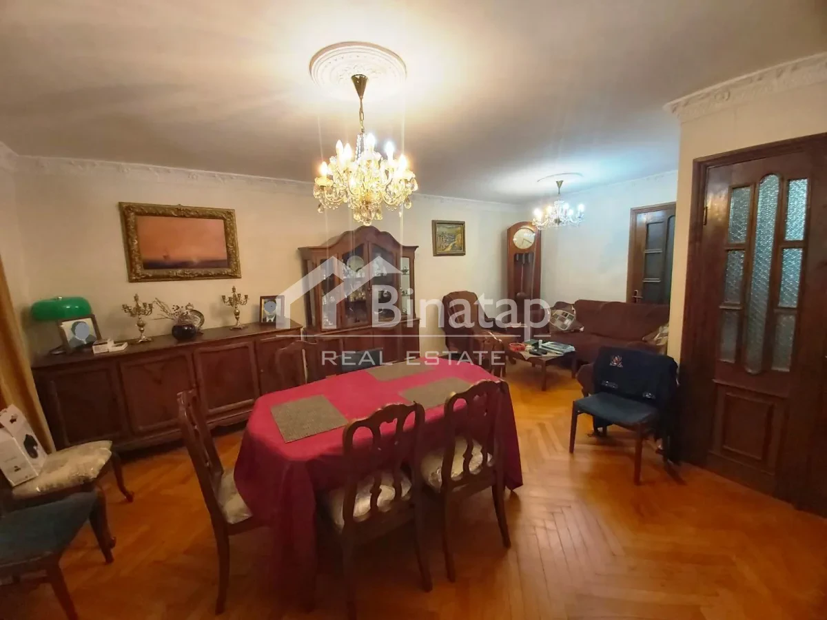 Satılır 3 otaqlı köhnə tikili 110 m², Nizami metrosu, Nəsimi rayonu — Mənzil, Bakı (2)