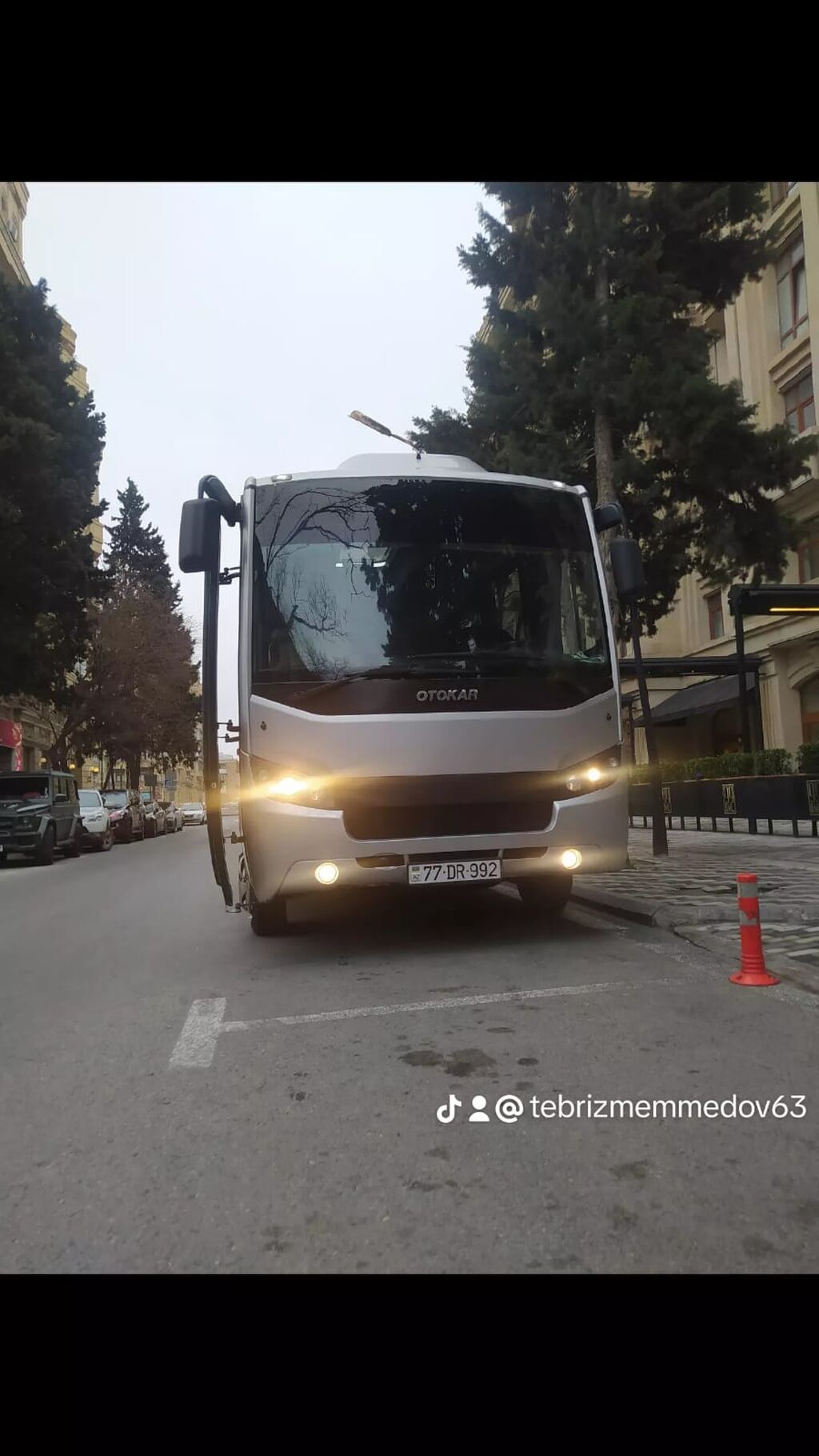 Avtobus — Taksi xidmətləri, Bakı
