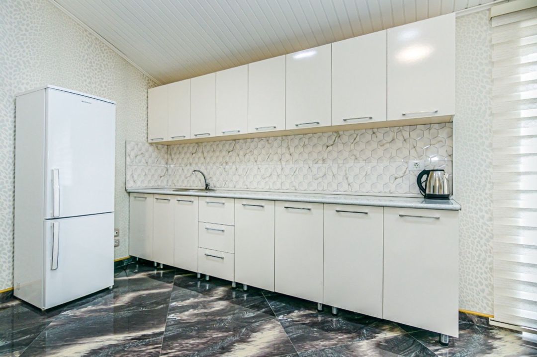 2-otaqlı yeni tikili kirayə verilir, 28 May m., 107 m² — Mənzil, Bakı (2)