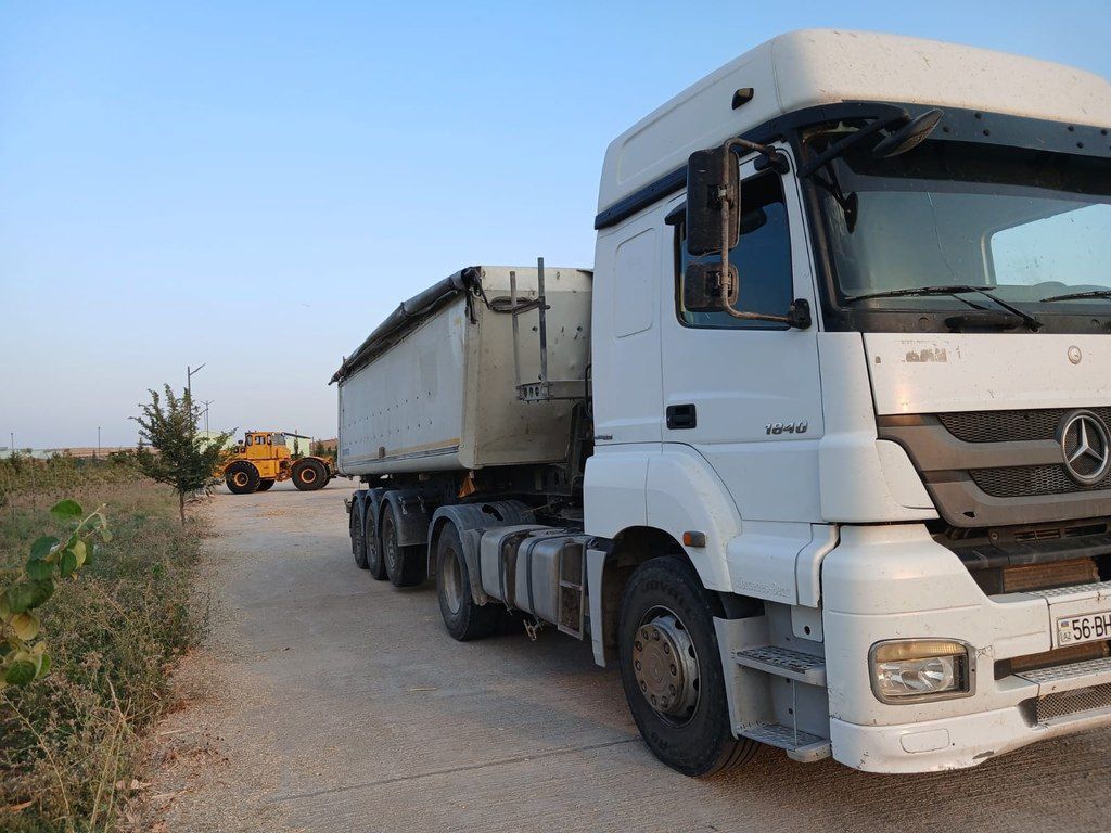 Mercedes Axor 1840, 12 L, 2011 il, 325 923 km 56-BH-971 — Yük maşınları, Şamaxı (3)