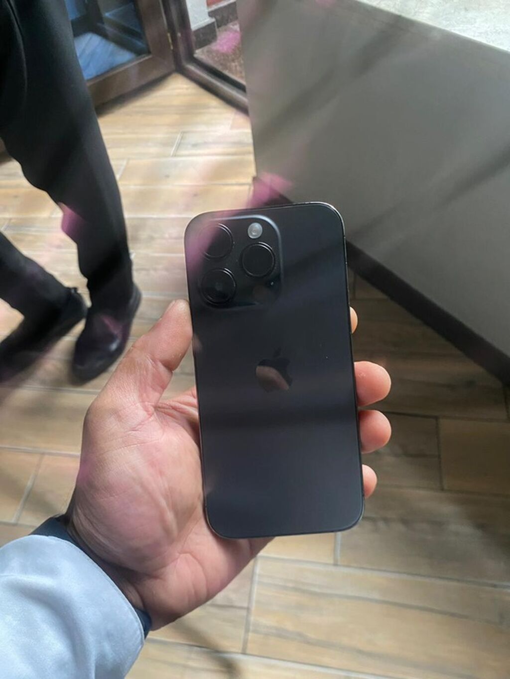 Qara, Face ID — Apple iPhone, Bakı (2)