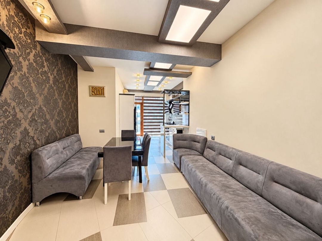 Satılır 4 otaqlı yeni tikili 220 m² — Mənzil, Bakı (6)