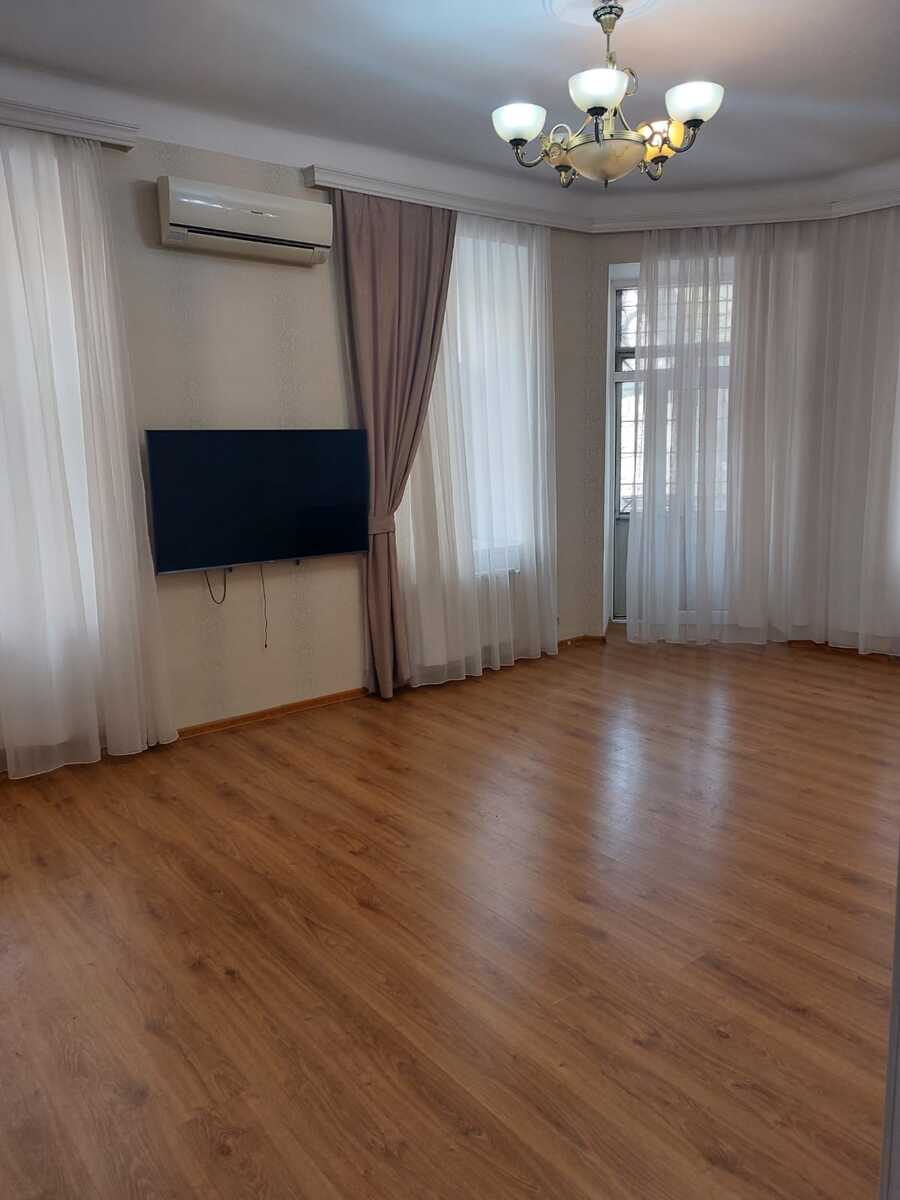 İcarəyə verilir 3 otaqlı ofis 130 m² — Ofis, Bakı (5)