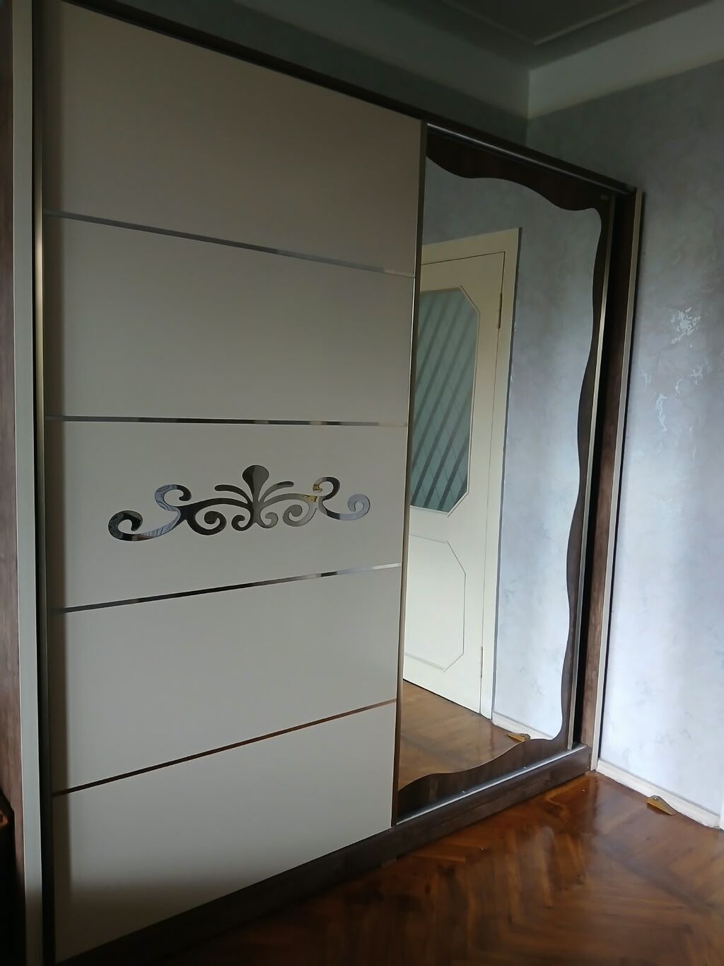 Dolab_150azn. Eni 2 metr Uzunluğu 2,1 metr Dərinliyi 55 sm — Mebel, Bakı