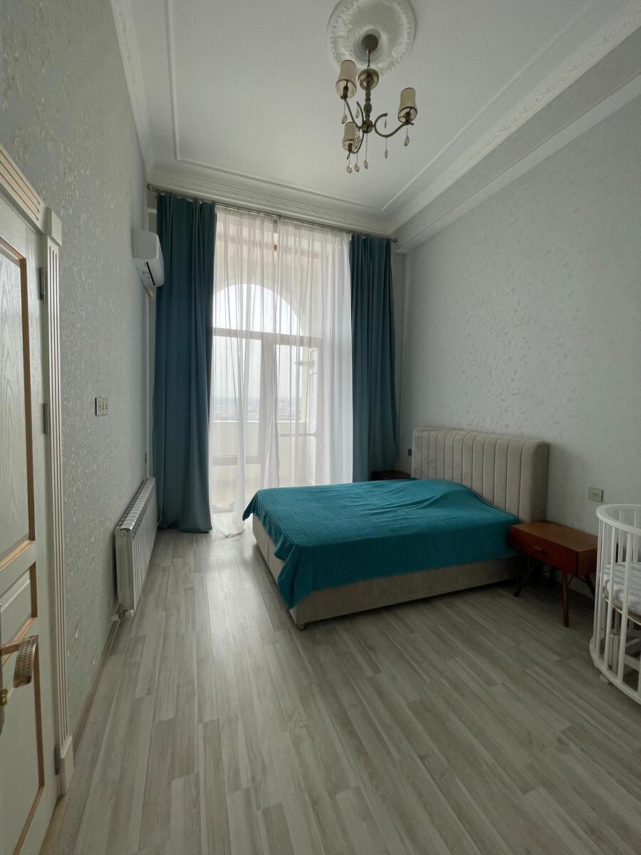 Satılır 3 otaqlı yeni tikili 130 m² — Mənzil, Bakı (9)