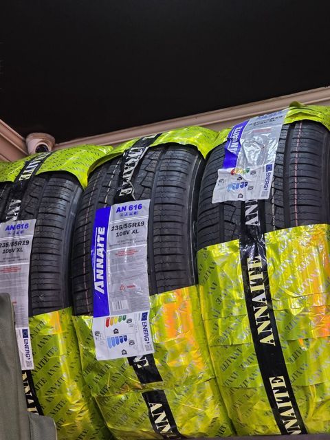Annaite təkərləri 235/55 R19 — Bakı
