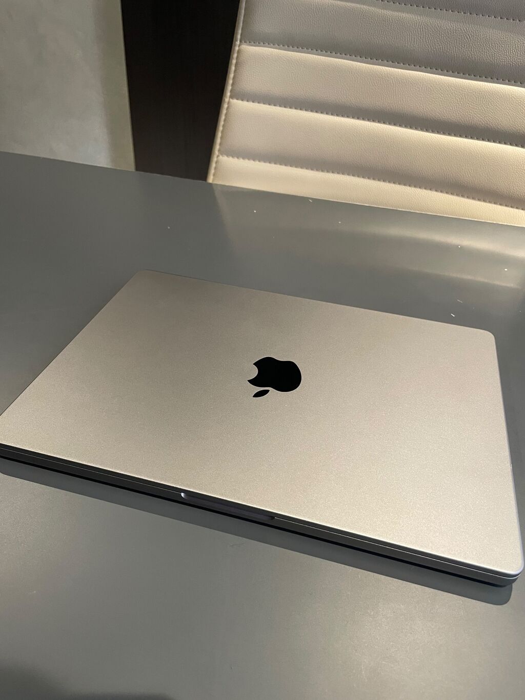 Apple MacBook Pro 14-inch (Model A2442) — M1 Pro çipli Əsas — Apple Macbook, Masazır (4)