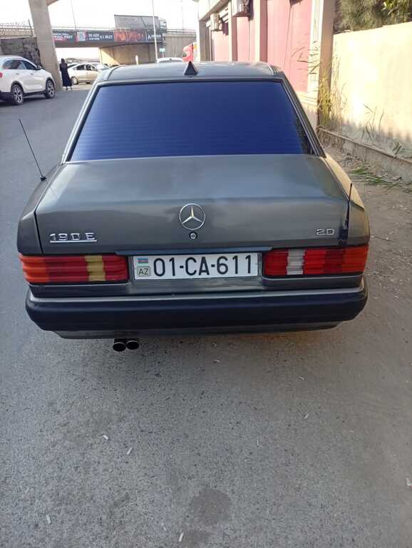 Mercedes 190, 2.0 L, 1993 il, 111 000 km 01-CA-611 — Avtomobillər, Bakı (4)