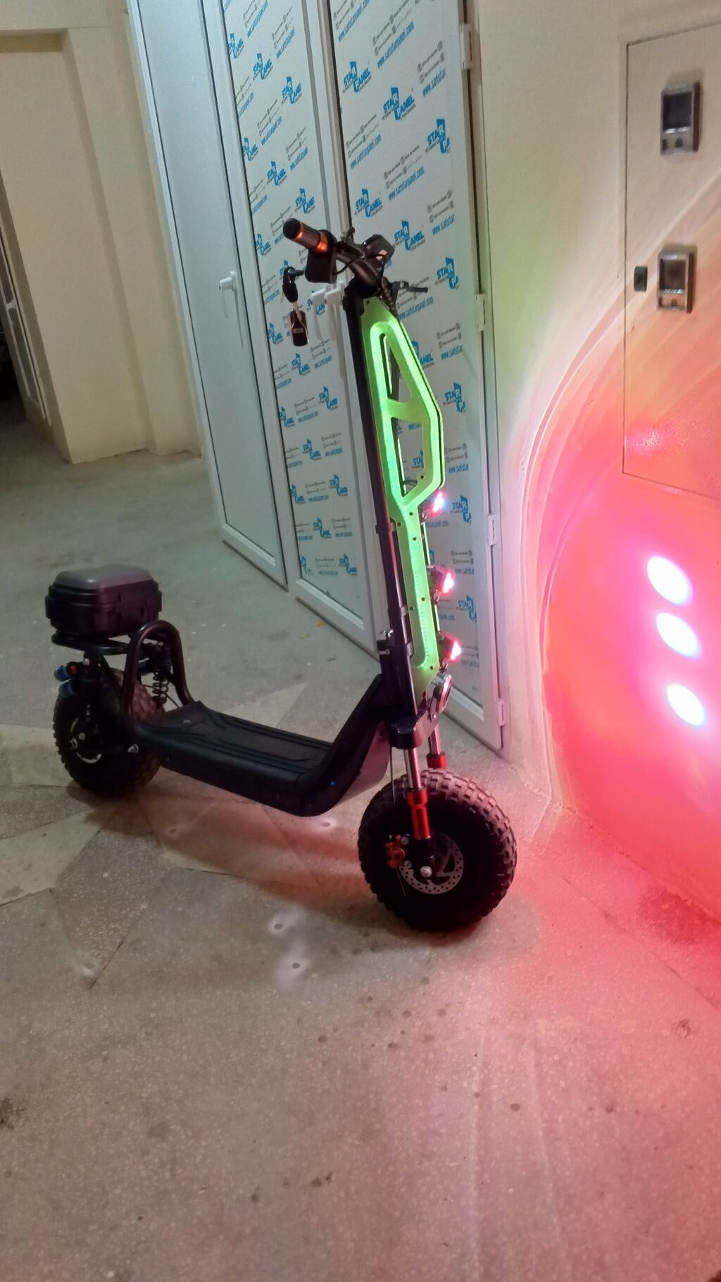 İşlənmiş Elektrik samokat 12", 1000 Vt, 45 km/s — Skuterlər, Masazır (5)