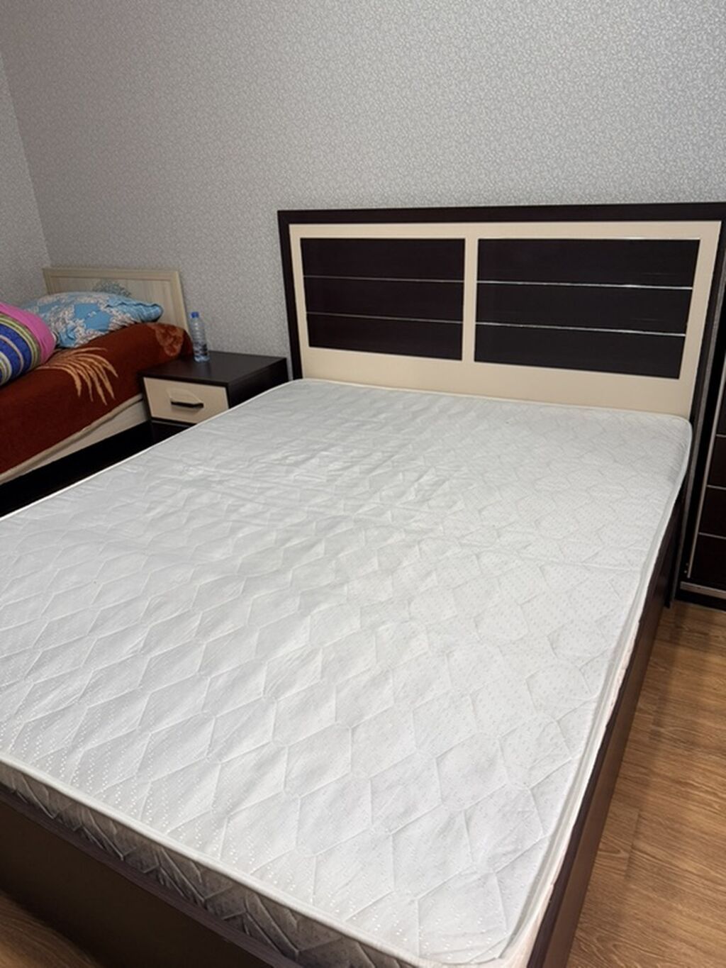 İki nəfərlik yataq dəsti - Ölçü: təxmini 160×200 sm (şəkillərə əsasən — Yataq otağı mobilya dəstləri, Bakı (2)