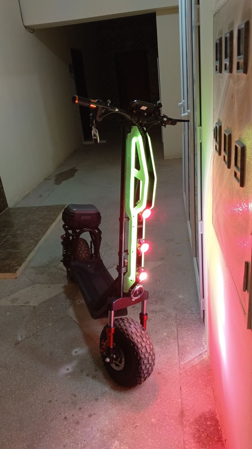 İşlənmiş Elektrik samokat 12", 1000 Vt, 45 km/s — Skuterlər, Masazır (4)