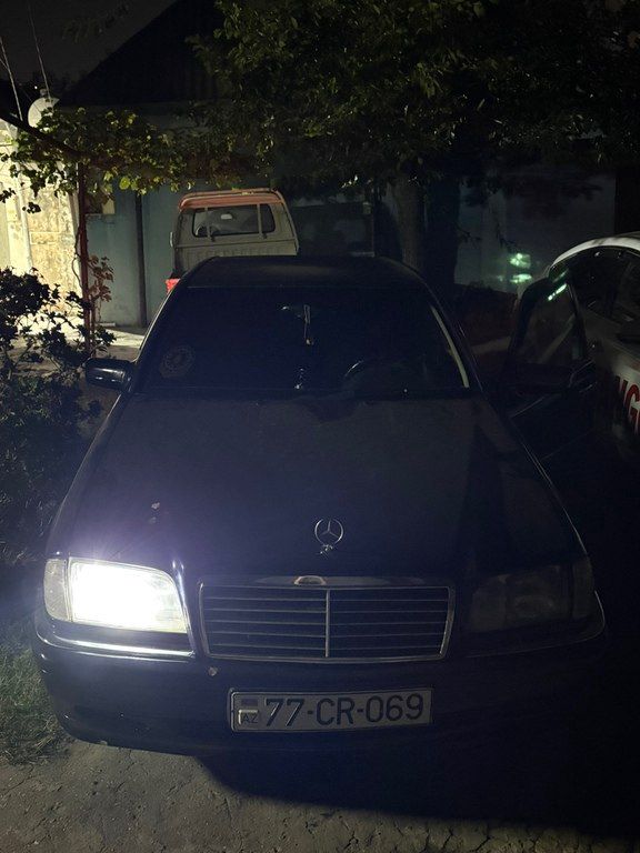 Mercedes C 220, 2.2 L, 1995 il, 512 000 km 77-CR-069 — Avtomobillər, Bakı (3)