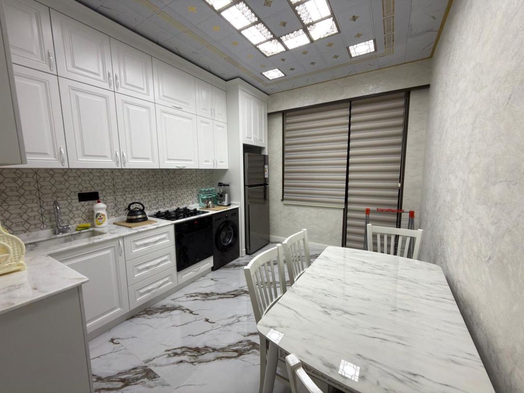 İcarəyə verilir 3 otaqlı yeni tikili 130 m² — Mənzil, Bakı (11)