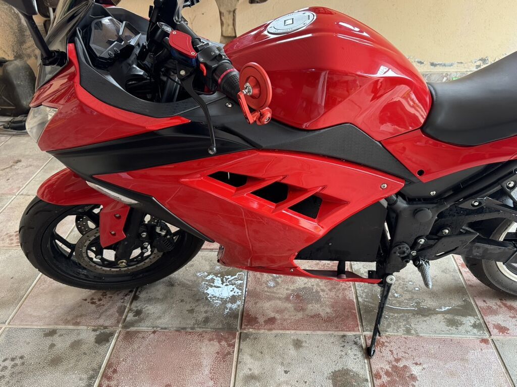 Idman üslublu yol motosikleti - Korpus: tam qapaqlı sport dizayn — Motosikletlər, Bakı (7)