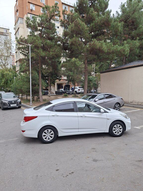 Hyundai Accent, 1.4 L, 2017 il, 183 645 km — Avtomobillər, Bakı (6)