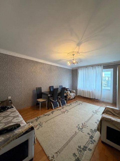 İcarəyə verilir 2 otaqlı köhnə tikili 61 m² — Bakı