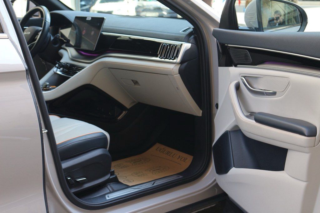 BYD Song Plus DM-İ, 1.5 L, 18.3 kWh, 2024 il, 36 000 km — Avtomobillər, Bakı (11)