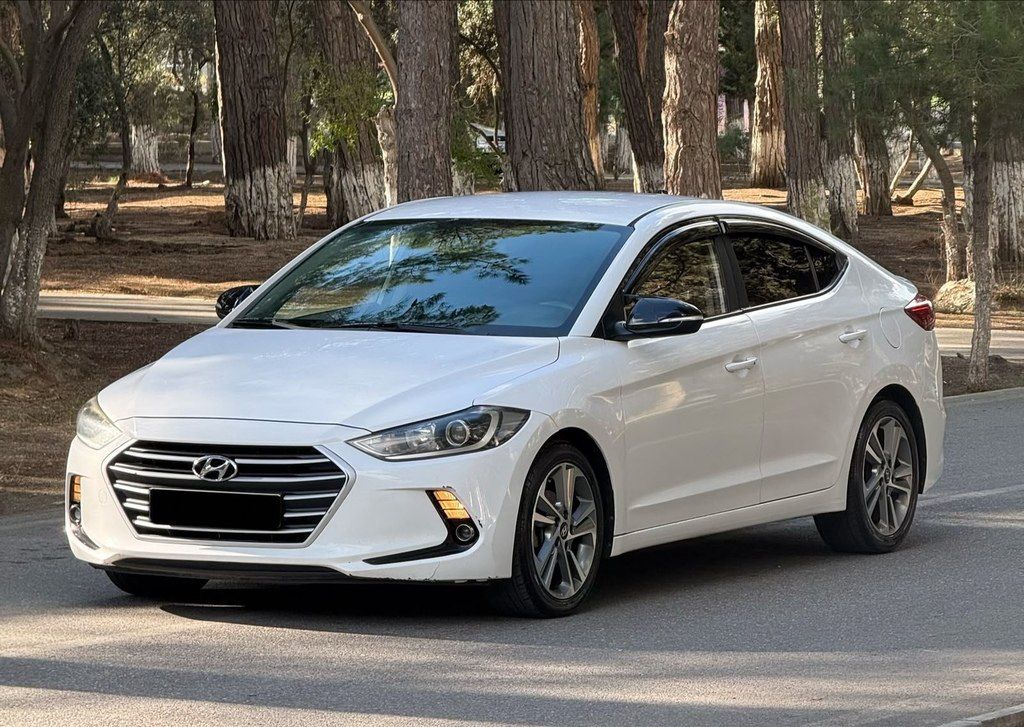 Hyundai Avante, 1.6 L, 2017 il, 133 000 km — Avtomobillər, Bakı (2)