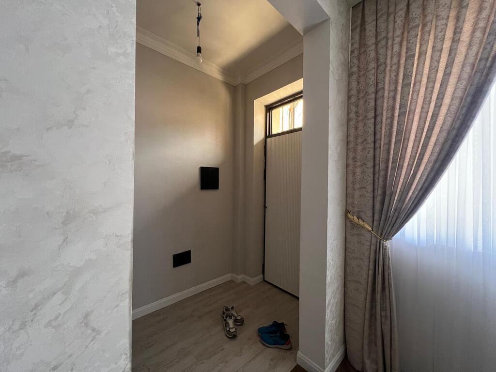 Satılır 4 otaqlı həyət evi/bağ evi 280 m² — Ev, villa, Bakı (8)