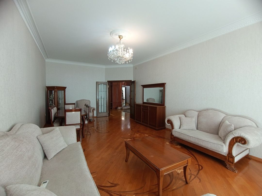 İcarəyə verilir 3 otaqlı yeni tikili 168 m² — Mənzil, Bakı (3)