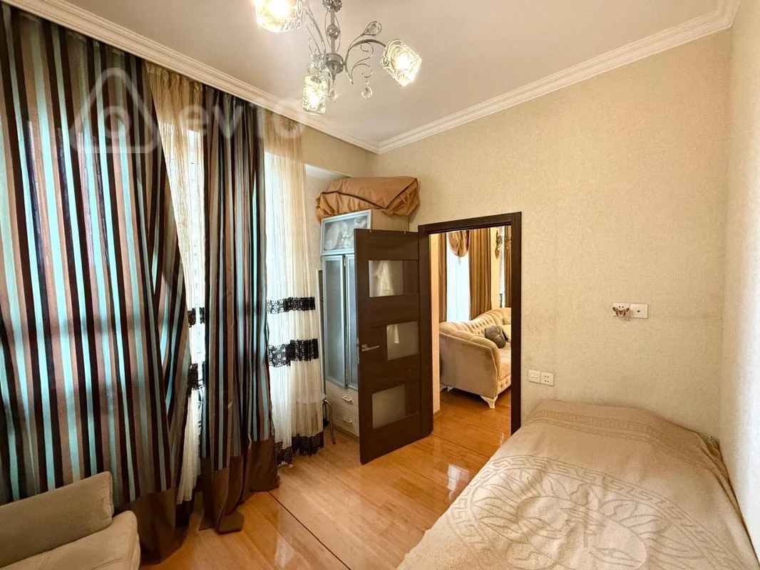 3 otaqlı mənzil, 70 m², X. Natavan küçəsi — Mənzil, Bakı (8)