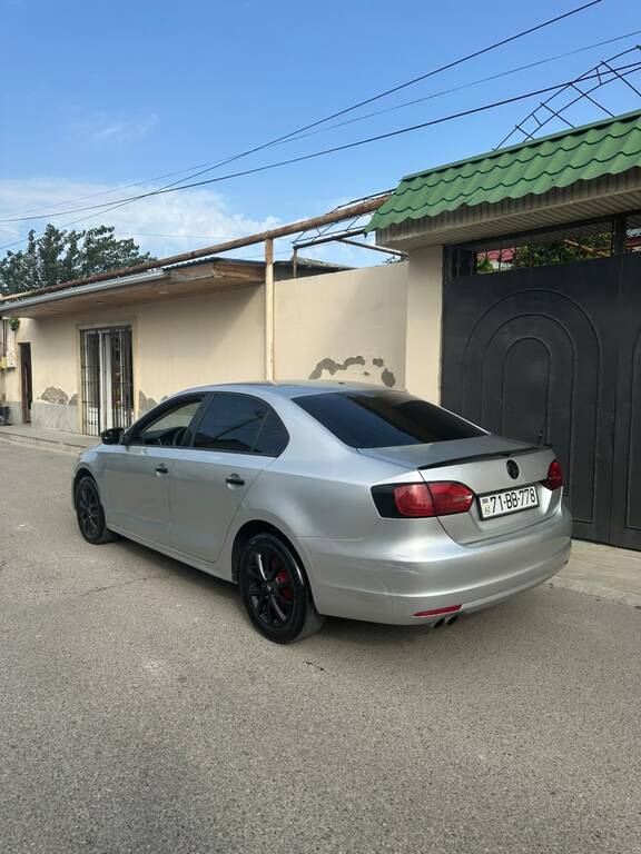 Volkswagen Jetta, 2.0 L, 2011 il, 296 119 km 71-BB-778 — Avtomobillər, Bakı (2)