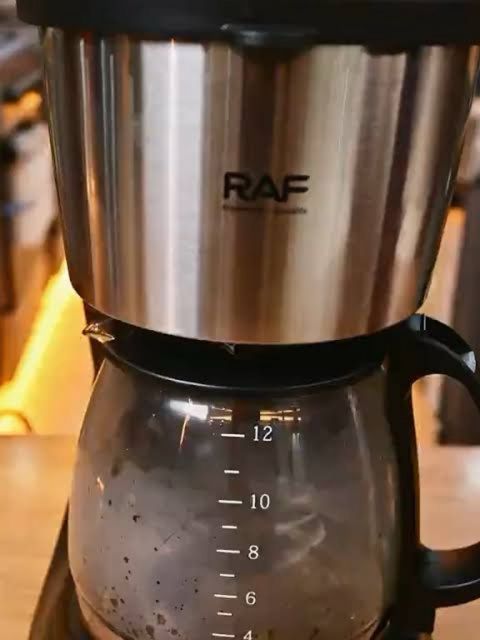 Qəhvədəmləyən Raf R.130 — Bakı