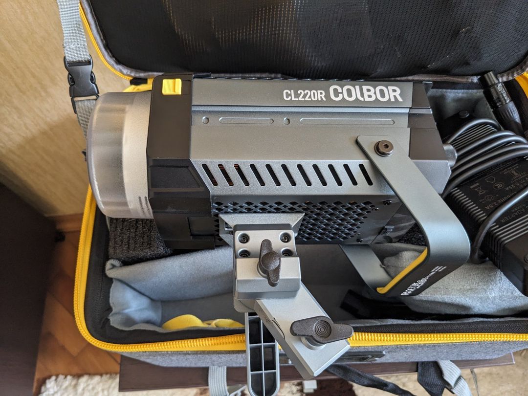 Colbor CL220R RGB 220W — Foto və video texnikası, Bakı (2)