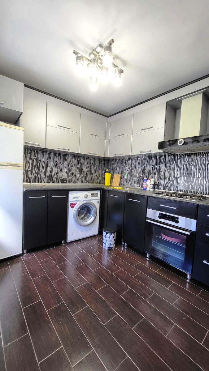Satılır 2 otaqlı köhnə tikili 58 m² — Mənzil, Bakı (7)