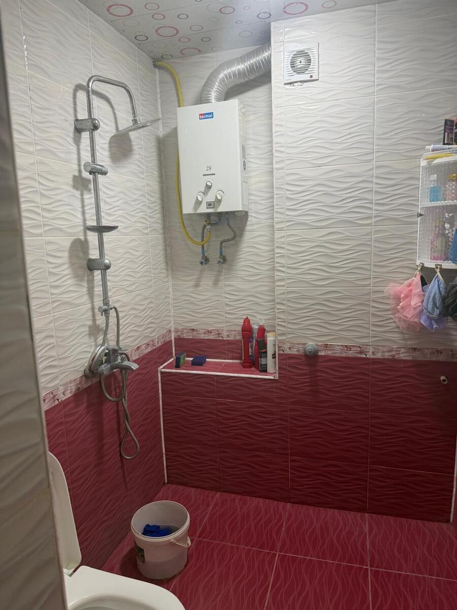 Satılır 2 otaqlı köhnə tikili 65 m² — Mənzil, Bakı (8)