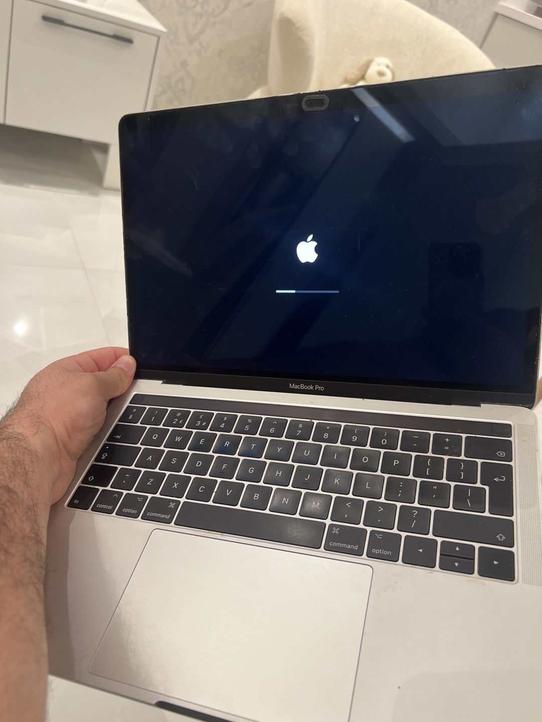 Apple Macbook Pro 13,2. 8GB — Noutbuklar, Bakı