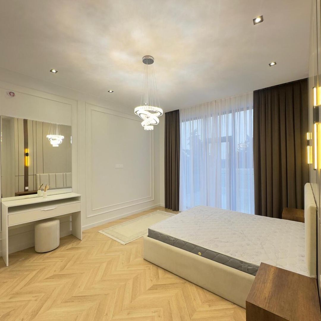 Satılır 5 otaqlı həyət evi/bağ evi 400 m² — Ev, villa, Bakı (12)