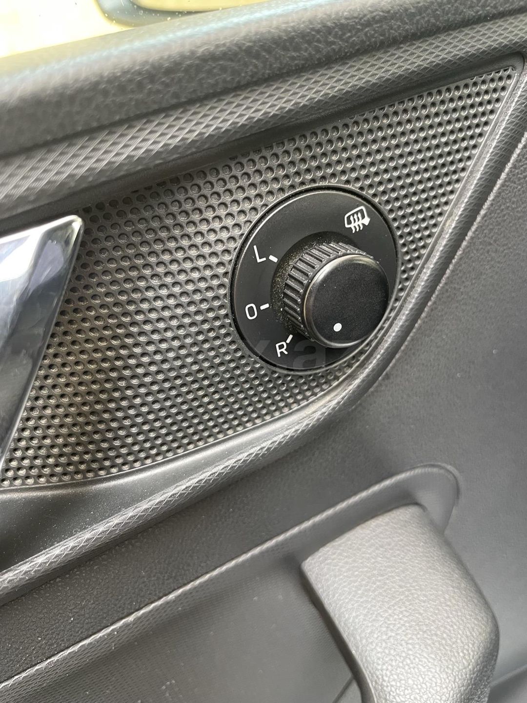 2016 Skoda Rapid, 1.6 L, 2016, 245,000 km 77-CX-787 — Avtomobillər, Bakı (9)