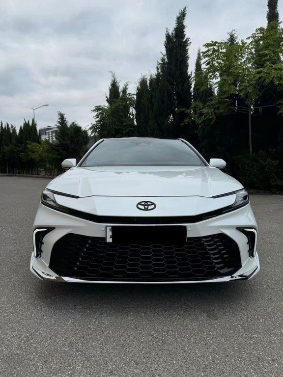 Toyota Camry, 2.0 L, 1 kWh, 2025 il, 16 500 km — Avtomobillər, Bakı