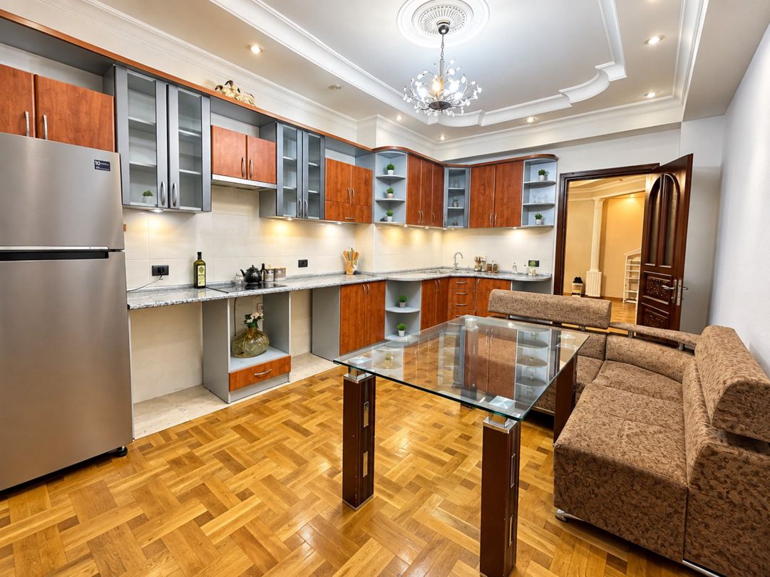 İcarəyə verilir 3 otaqlı yeni tikili 160 m² — Mənzil, Bakı (4)