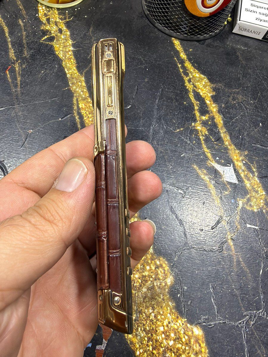 Vertu Signature S Design Deco Red Gold Red Sapphires 4GB — Smartfonlar, Bakı (4)
