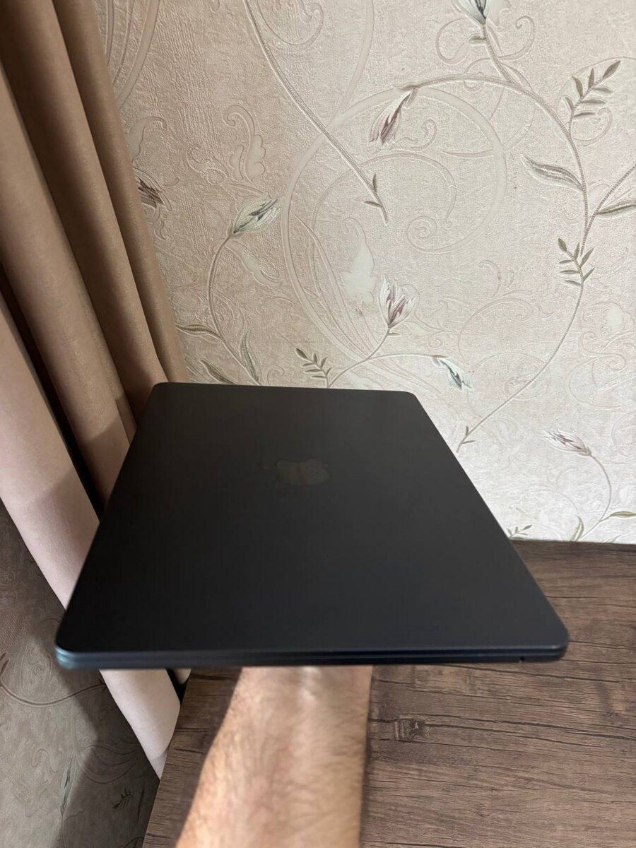 Apple Macbook M2 Air 13 inch 8/156 — Noutbuklar, Bakı (8)