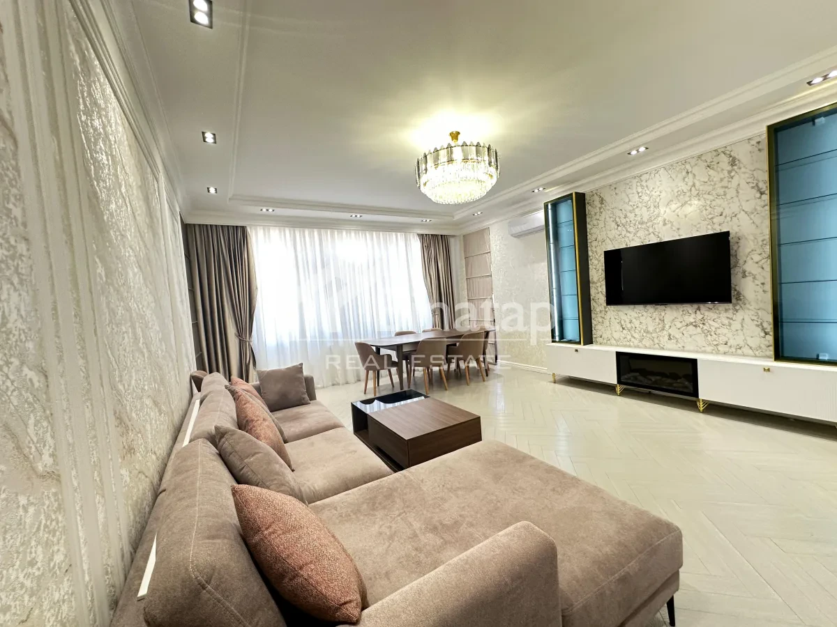 Satılır 2 otaqlı yeni tikili 108 m², 28 May metrosu, Nəsimi rayonu — Квартира